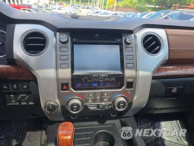 2016 Toyota Tundra 1794 Edition Crew Cab Short Bed - zdjęcie 10 z 30 - miniatura