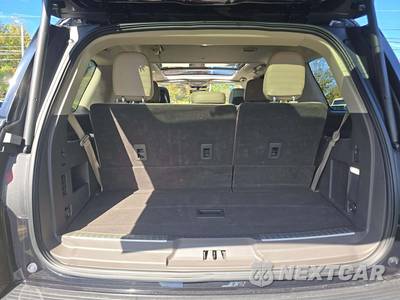 2023 Lincoln Navigator Reserve - zdjęcie 15 z 22 - miniatura