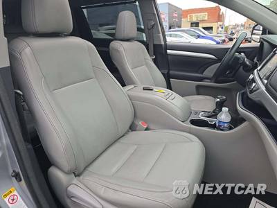 2015 Toyota Highlander XLE - zdjęcie 19 z 25 - miniatura