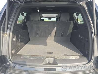 2024 Chevrolet Suburban Premier 1LZ - zdjęcie 12 z 21 - miniatura
