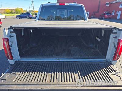 2024 Ford F-150 Hybrid Lariat Crew Cab Short Bed - zdjęcie 11 z 20 - miniatura