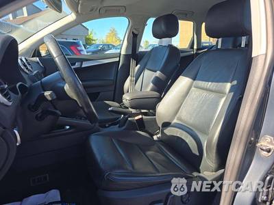 2010 Audi A3 2.0T Premium Plus - zdjęcie 6 z 26 - miniatura