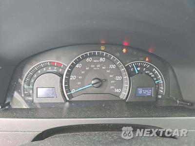 2012 Toyota Camry LE - zdjęcie 6 z 25 - miniatura