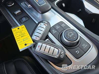 2023 INFINITI LUXE - zdjęcie 5 z 18 - miniatura