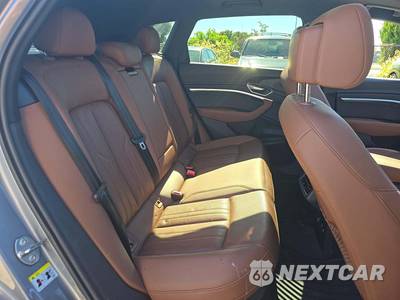 2022 Audi e-tron Premium Plus - zdjęcie 16 z 23 - miniatura