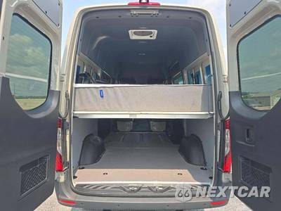 2026 Mercedes-Benz Sprinter 2500 Crew Van 144.0" WB - zdjęcie 11 z 18 - miniatura