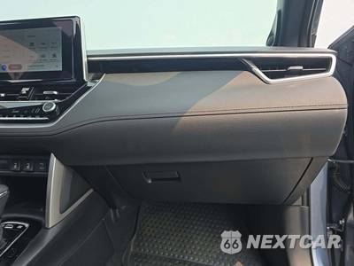2023 Toyota Corolla Cross Hybrid XSE - zdjęcie 16 z 18 - miniatura