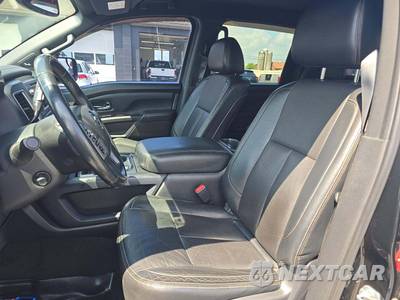 2019 Nissan TITAN SL Crew Cab Short Bed - zdjęcie 3 z 26 - miniatura