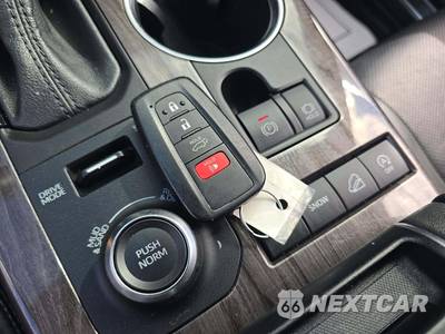 2021 Toyota Highlander Platinum - zdjęcie 8 z 23 - miniatura