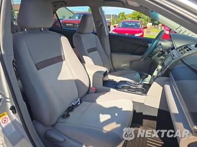 2014 Toyota Camry LE - zdjęcie 15 z 20 - miniatura