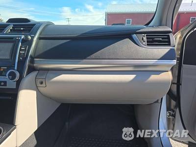 2014 Toyota Camry LE - zdjęcie 16 z 20 - miniatura