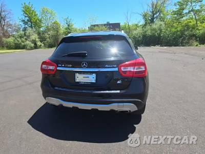 2019 Mercedes-Benz GLA 250 4MATIC - zdjęcie 4 z 25 - miniatura