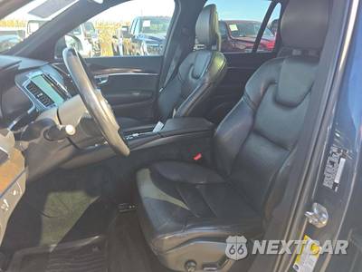 2018 Volvo XC90 T6 Momentum 7-Passenger - zdjęcie 3 z 24 - miniatura