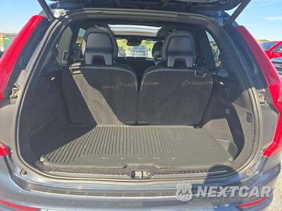 2018 Volvo XC90 T6 Momentum 7-Passenger - zdjęcie 12 z 24 - miniatura