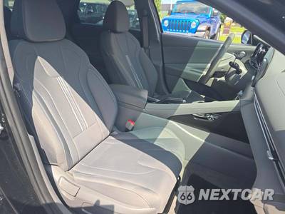 2022 Hyundai Elantra SEL - zdjęcie 15 z 18 - miniatura