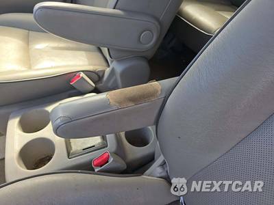 2015 Nissan Quest SL 118.1" WB - zdjęcie 19 z 36 - miniatura