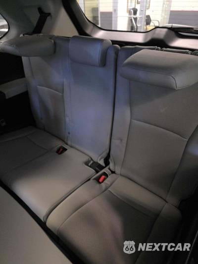 2026 Toyota Grand Highlander Limited - zdjęcie 14 z 22 - miniatura