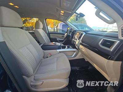 2016 Nissan TITAN XD SV Crew Cab Medium Bed - zdjęcie 18 z 25 - miniatura