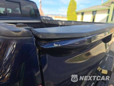 2016 Nissan TITAN XD SV Crew Cab Medium Bed - zdjęcie 22 z 25 - miniatura