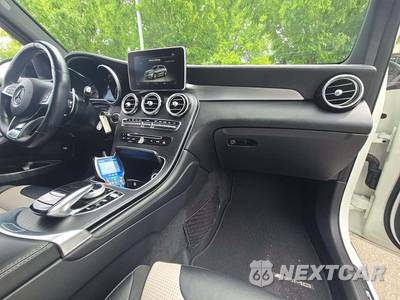 2019 Mercedes-Benz AMG GLC 63 4MATIC - zdjęcie 19 z 23 - miniatura