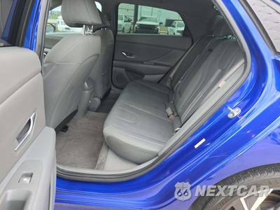 2024 Hyundai Elantra SEL - zdjęcie 10 z 19 - miniatura
