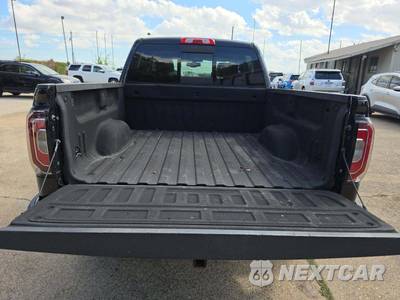 2018 GMC Sierra 1500 SLT Crew Cab Short Bed 4SA - zdjęcie 11 z 25 - miniatura
