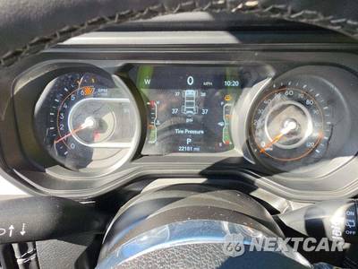 2025 Jeep Wrangler 4 Door Sahara - zdjęcie 6 z 19 - miniatura