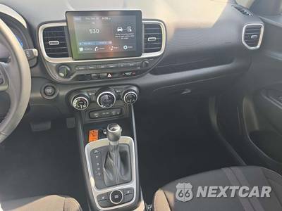 2026 Hyundai Venue SEL - zdjęcie 7 z 18 - miniatura