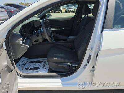 2024 Hyundai Elantra SEL - zdjęcie 3 z 21 - miniatura