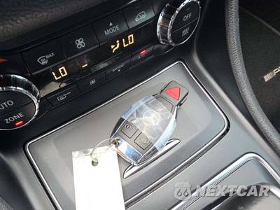2018 Mercedes-Benz AMG CLA 45 4MATIC - zdjęcie 5 z 20 - miniatura