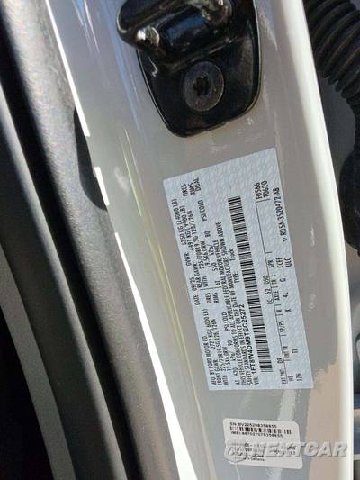 2026 Ford Super Duty F-450 Platinum Crew Cab Long Bed DRW - zdjęcie 2 z 18 - miniatura