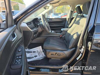 2023 Jeep Grand Cherokee Laredo - zdjęcie 6 z 21 - miniatura