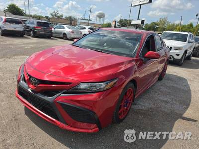2021 Toyota Camry SE - zdjęcie 1 z 24 - miniatura