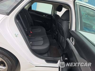 2022 Kia K5 LXS - zdjęcie 16 z 24 - miniatura