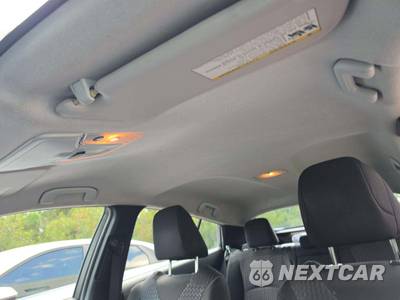 2017 Toyota Prius Two - zdjęcie 8 z 25 - miniatura