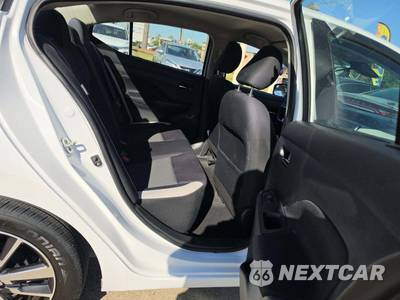 2022 Nissan Versa SV - zdjęcie 13 z 18 - miniatura