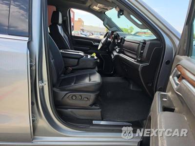 2025 GMC Sierra 1500 SLT Crew Cab Short Bed 4SA - zdjęcie 18 z 21 - miniatura