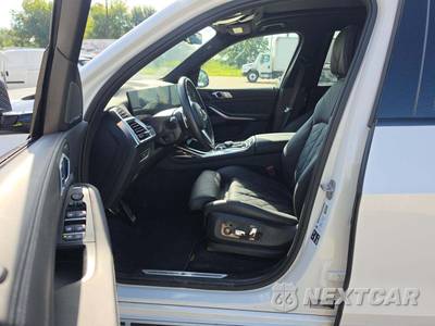 2027 BMW X7 xDrive40i - zdjęcie 3 z 21 - miniatura