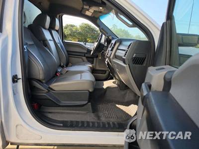 2019 Ford Super Duty F-550 Cab Chassis XL Regular Cab DRW - zdjęcie 15 z 20 - miniatura