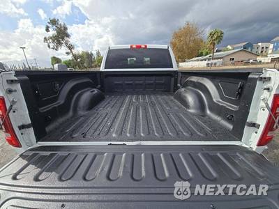 2024 Ram 2500 Laramie Crew Cab Medium Bed - zdjęcie 14 z 26 - miniatura