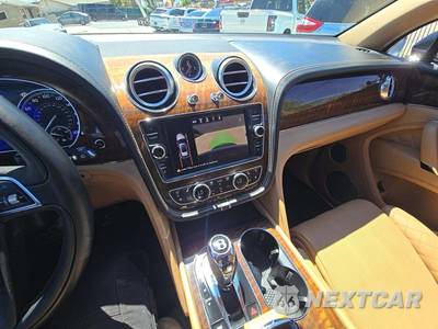 2017 Bentley Bentayga W12 - zdjęcie 10 z 26 - miniatura