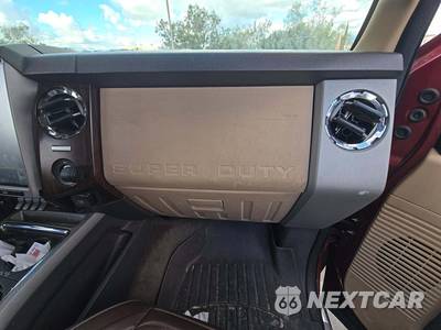 2015 Ford Super Duty F-350 Lariat Crew Cab Medium Bed - zdjęcie 19 z 32 - miniatura