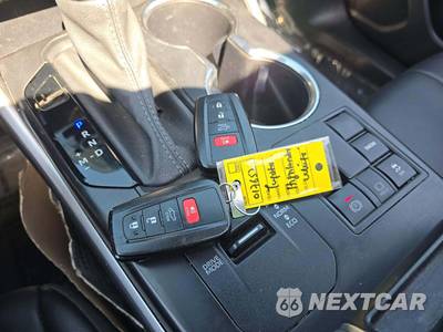 2023 Toyota Highlander XLE - zdjęcie 8 z 28 - miniatura