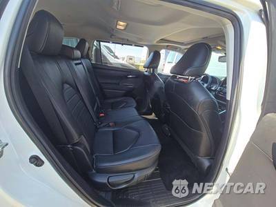 2023 Toyota Highlander XLE - zdjęcie 17 z 28 - miniatura
