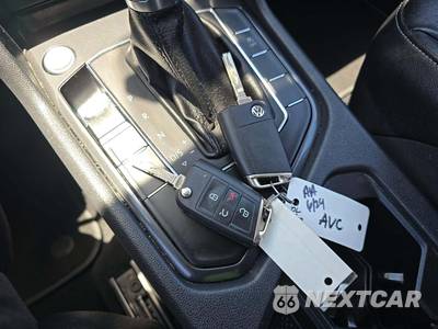 2018 Volkswagen Tiguan SE - zdjęcie 8 z 30 - miniatura