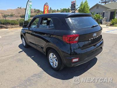 2023 Hyundai Venue SE - zdjęcie 2 z 29 - miniatura