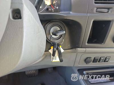 2016 Nissan NV3500 HD Passenger SV 146.1" WB - zdjęcie 8 z 27 - miniatura
