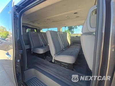 2016 Nissan NV3500 HD Passenger SV 146.1" WB - zdjęcie 15 z 27 - miniatura