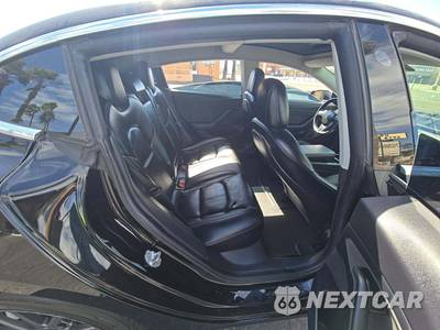 2019 Tesla Model 3 Standard Range - zdjęcie 13 z 30 - miniatura