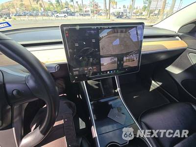 2019 Tesla Model 3 Standard Range - zdjęcie 7 z 30 - miniatura